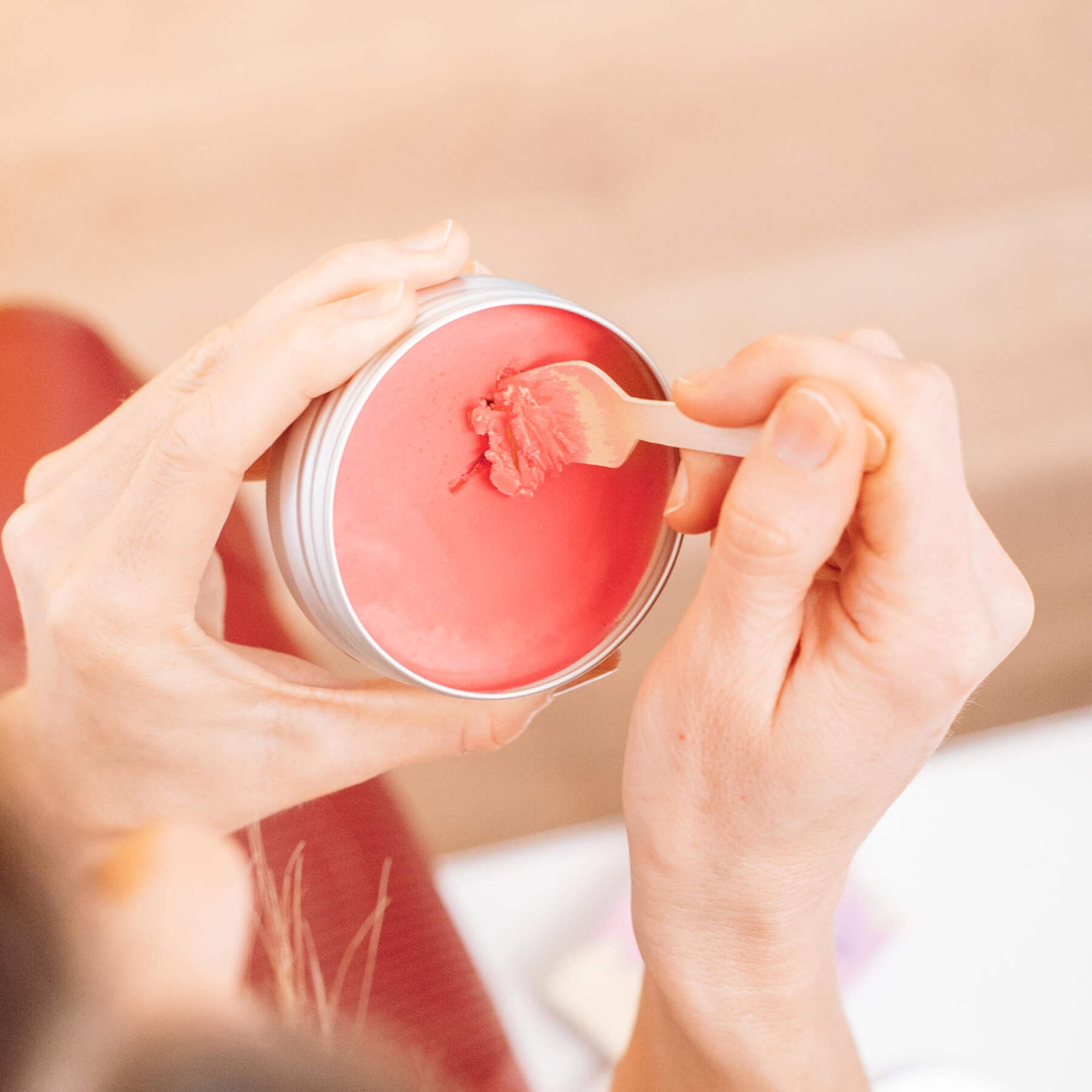 Shampoo solido alla rosa e cioccolato bianco